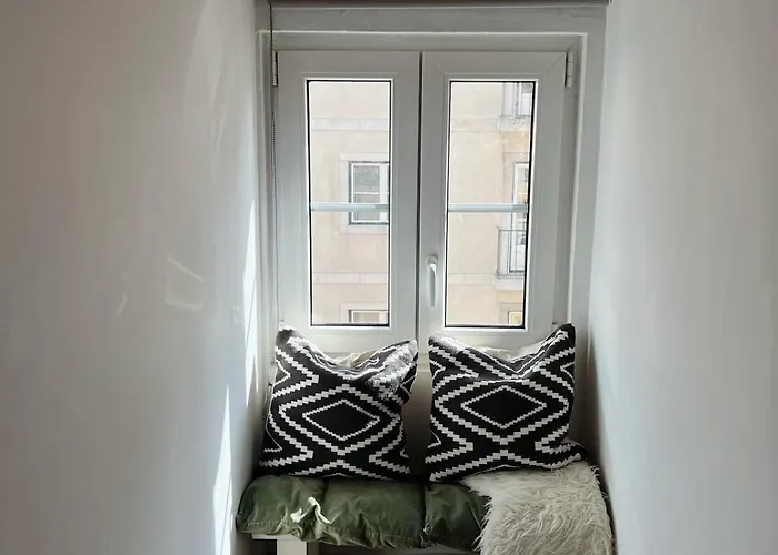 Typical Lisbon Apartment Principe Real Апартаменти Лісабон