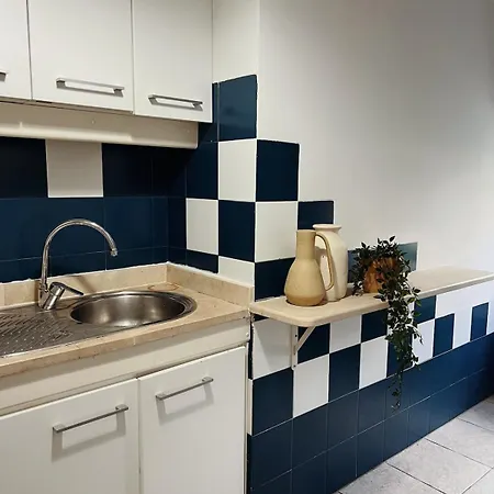 Apartament Typical Lisbon Apartment Principe Real *